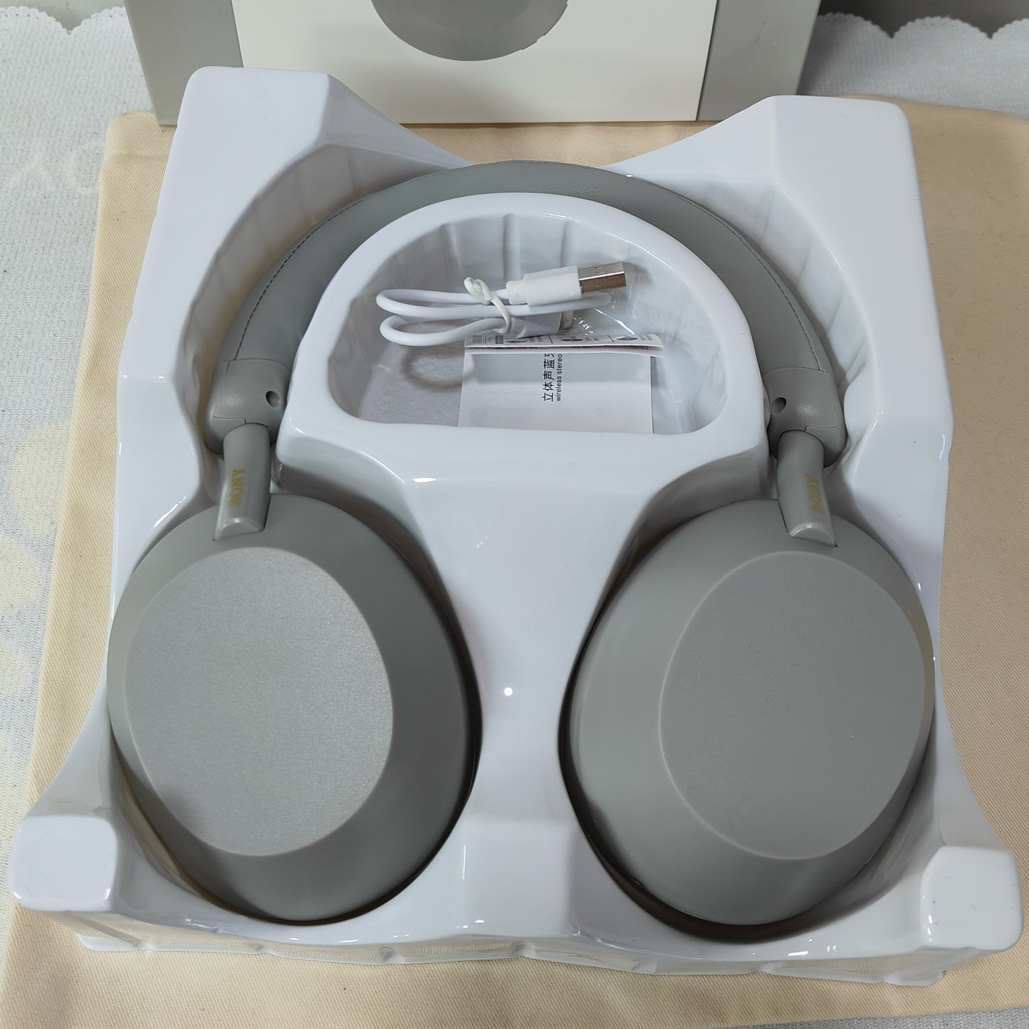 1 pcs WH-1000XM5 Head-mounted Bluetooth Headphones Shipping Free