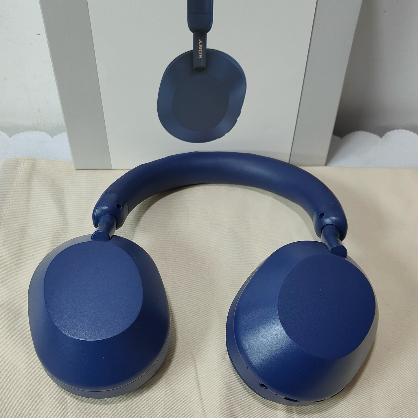 1 pcs WH-1000XM5 Head-mounted Bluetooth Headphones Shipping Free